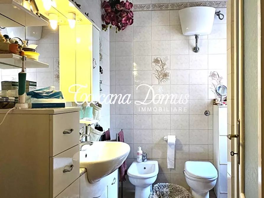 Immagine 48 di Appartamento in vendita  a Siena