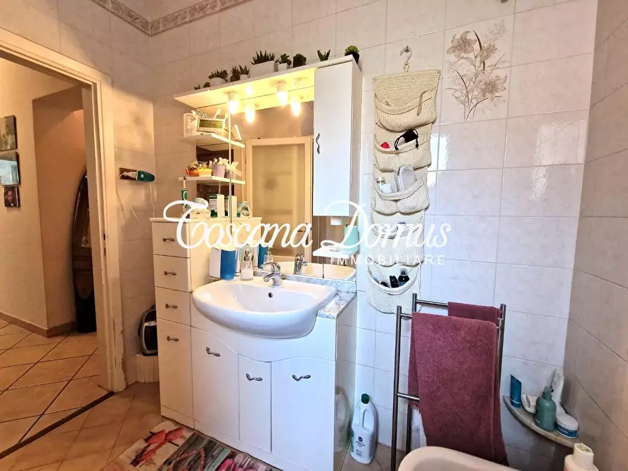 Immagine 49 di Appartamento in vendita  a Siena