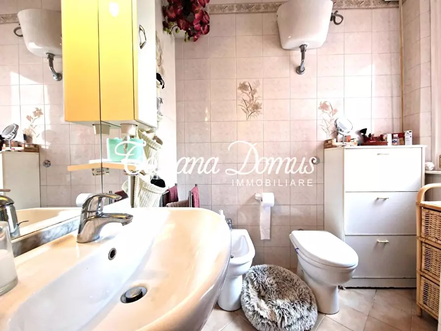 Immagine 50 di Appartamento in vendita  a Siena