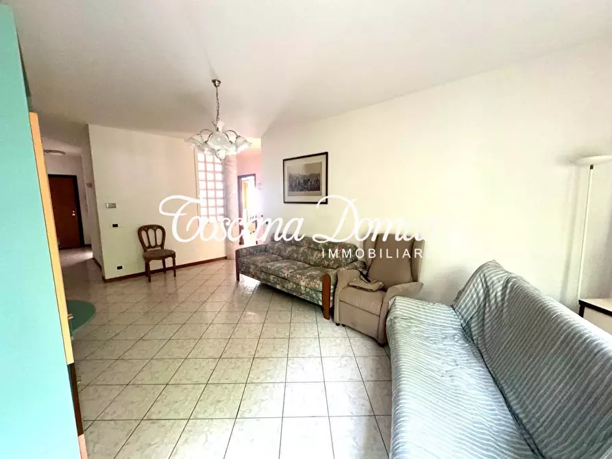 Immagine 2 di Appartamento in vendita  a Siena