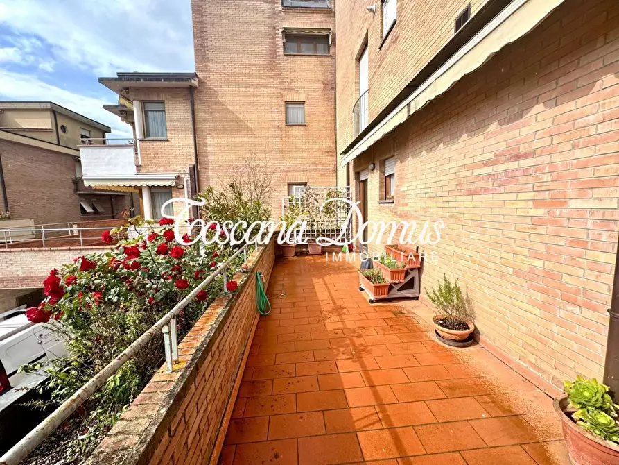 Immagine 18 di Appartamento in vendita  a Siena