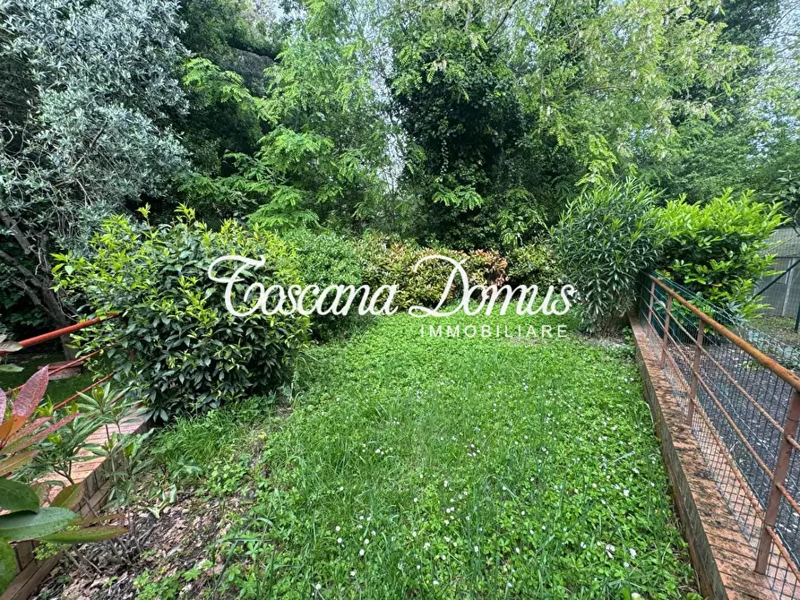 Immagine 1 di Appartamento in vendita  a Siena