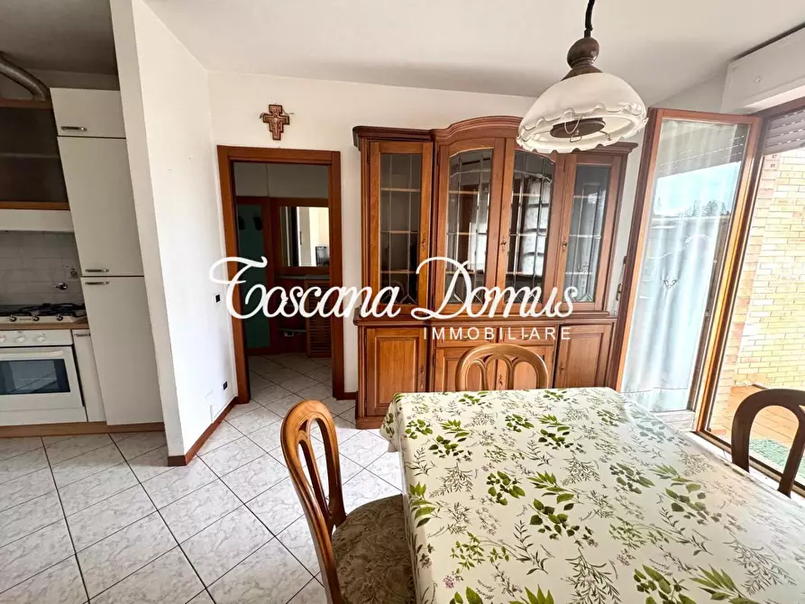 Immagine 10 di Appartamento in vendita  a Siena