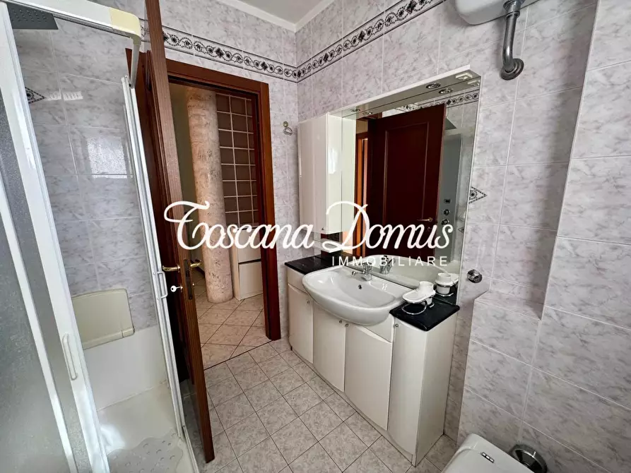 Immagine 22 di Appartamento in vendita  a Siena