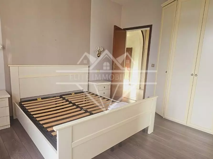 Immagine 7 di Appartamento in vendita  a Ortonovo