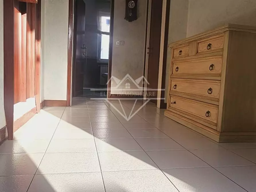 Immagine 2 di Appartamento in vendita  a Ortonovo