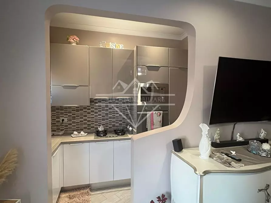 Immagine 5 di Appartamento in vendita  a Carrara