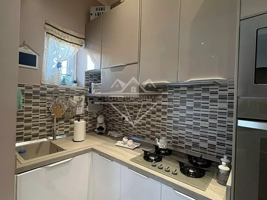 Immagine 8 di Appartamento in vendita  a Carrara