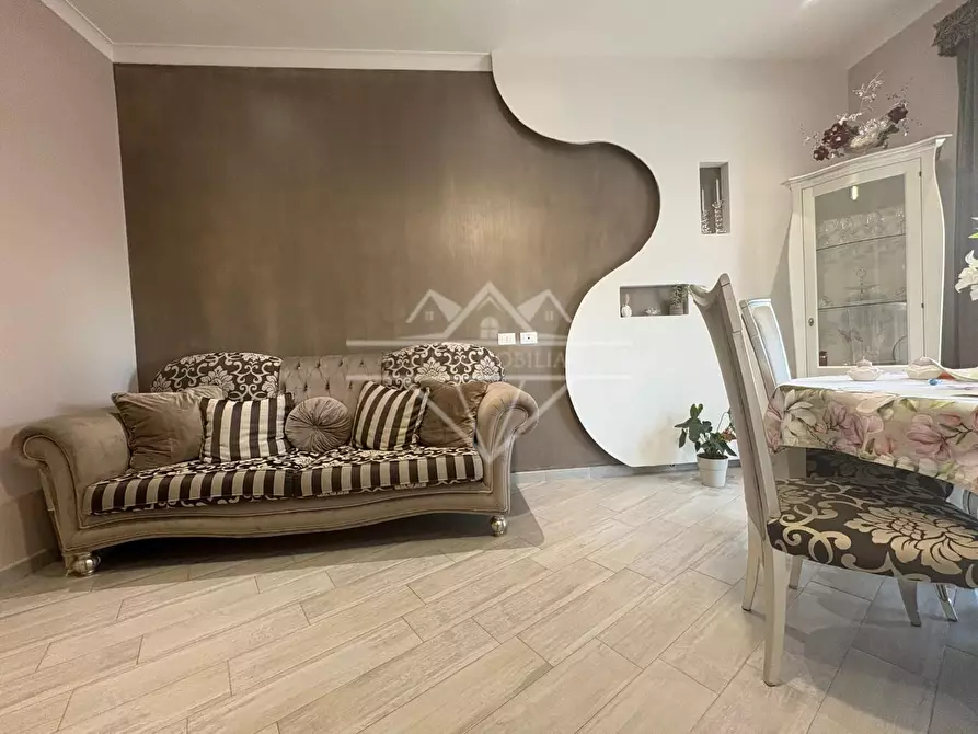 Immagine 3 di Appartamento in vendita  a Carrara