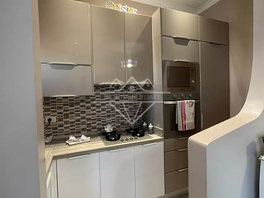 Immagine 6 di Appartamento in vendita  a Carrara