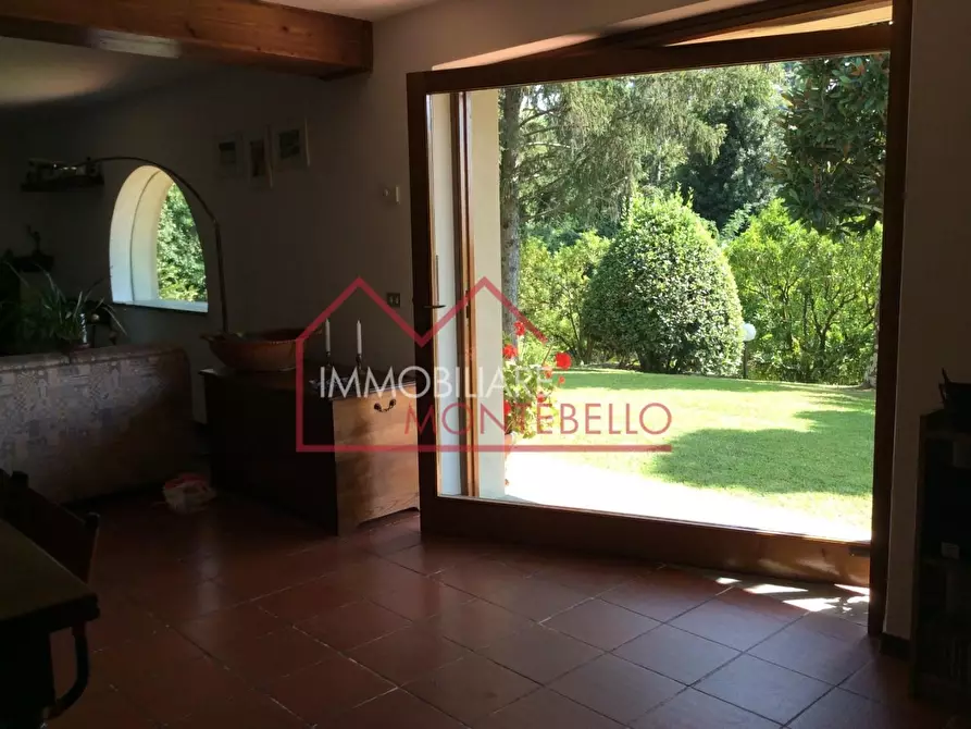 Immagine 41 di Villa in vendita  a Camaiore