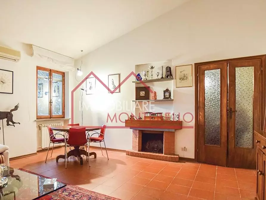 Immagine 14 di Villa in vendita  a Camaiore