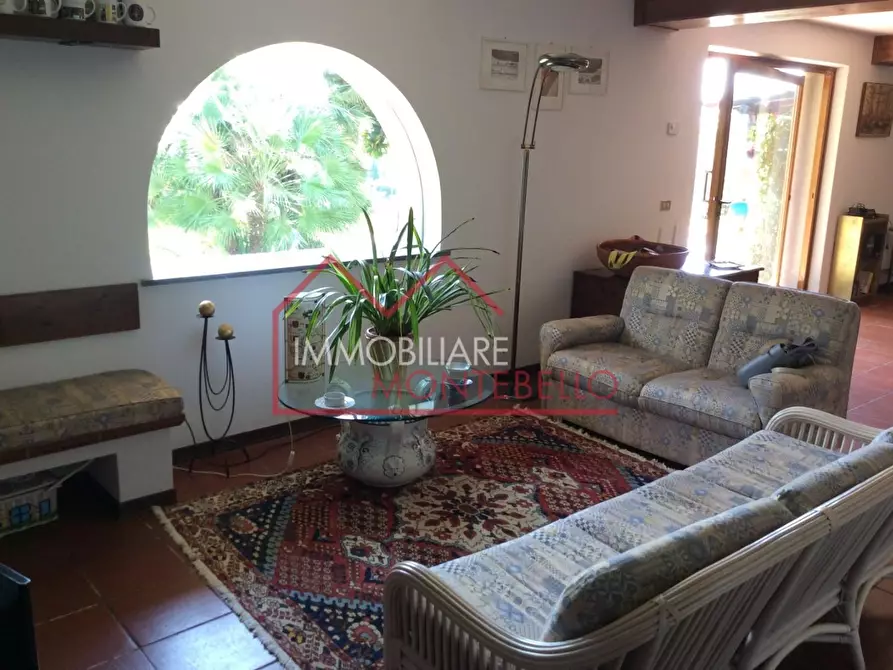 Immagine 36 di Villa in vendita  a Camaiore