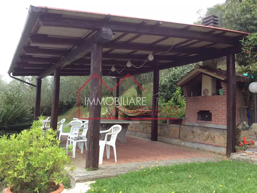 Immagine 24 di Villa in vendita  a Camaiore