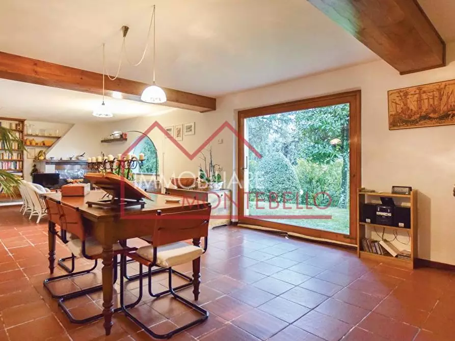 Immagine 16 di Villa in vendita  a Camaiore