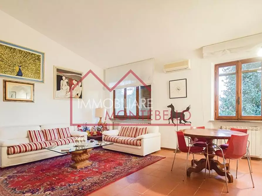 Immagine 15 di Villa in vendita  a Camaiore