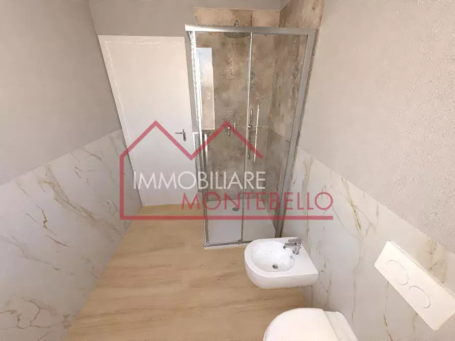 Immagine 9 di Casa quadrifamiliare in vendita  a Camaiore