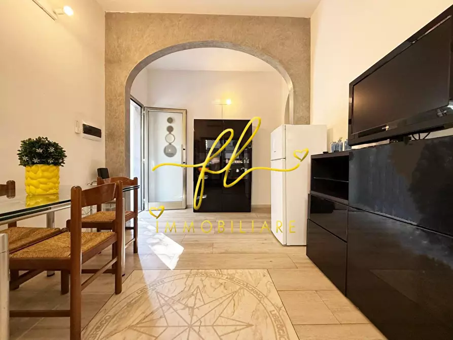 Immagine 2 di Appartamento in vendita  a Cecina