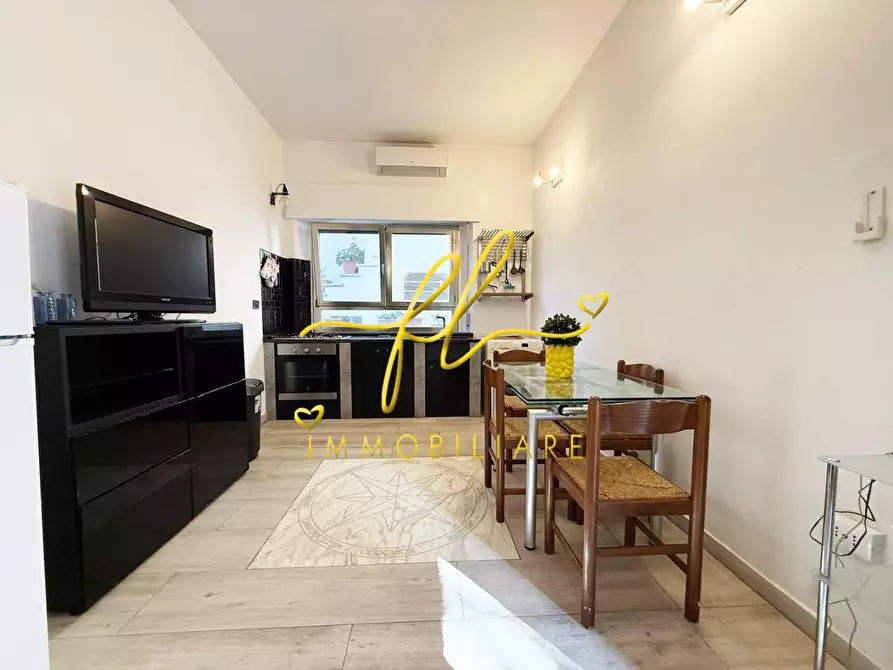 Immagine 1 di Appartamento in vendita  a Cecina