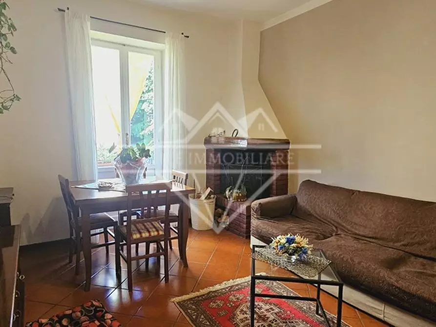 Immagine 1 di Appartamento in vendita  a Carrara