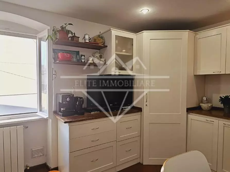 Immagine 5 di Appartamento in vendita  a Carrara