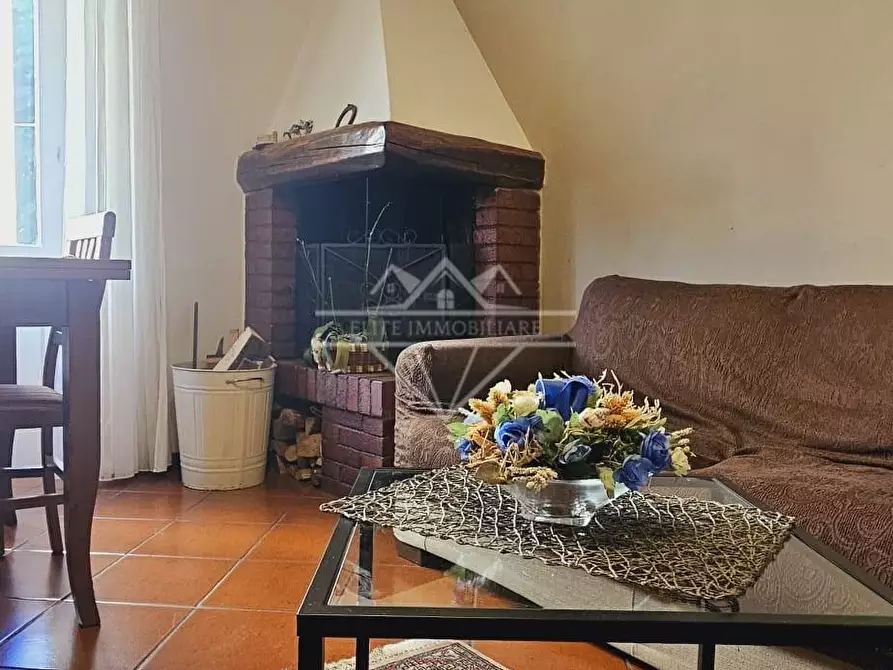 Immagine 3 di Appartamento in vendita  a Carrara