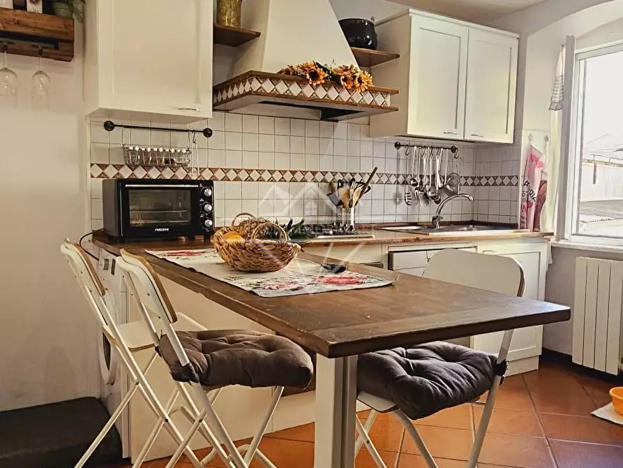 Immagine 9 di Appartamento in vendita  a Carrara