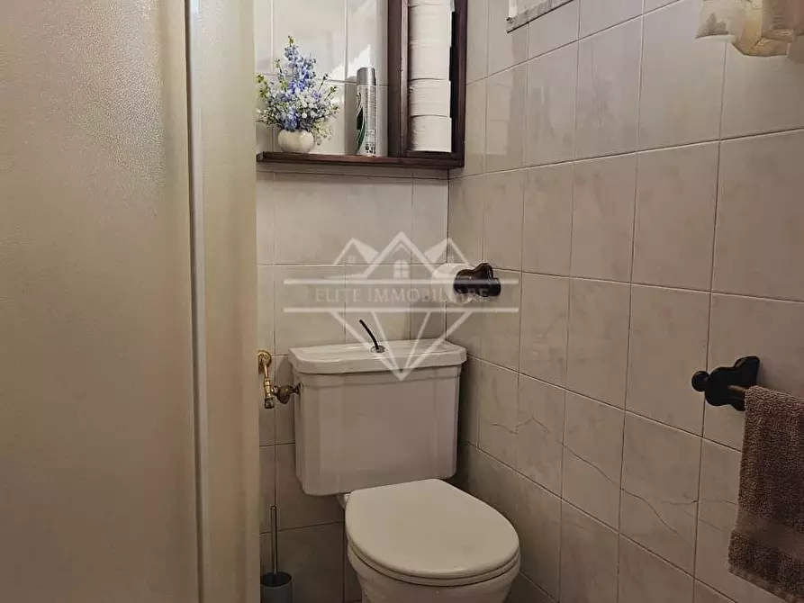 Immagine 22 di Appartamento in vendita  a Carrara