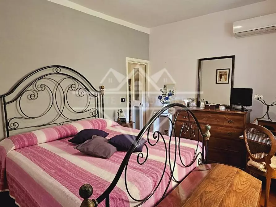 Immagine 12 di Appartamento in vendita  a Carrara