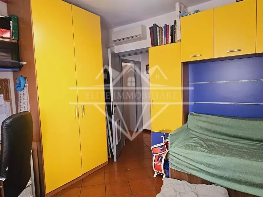 Immagine 17 di Appartamento in vendita  a Carrara