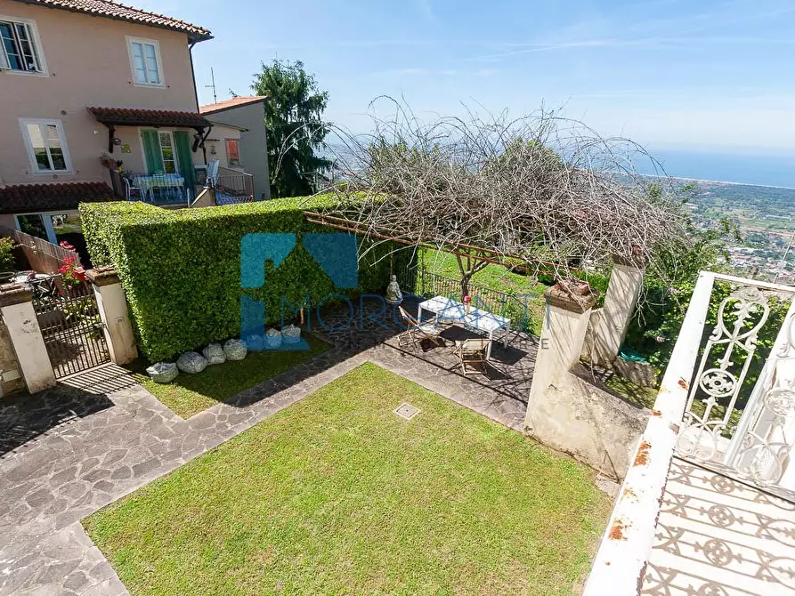 Immagine 10 di Rustico / casale in vendita  a Pietrasanta