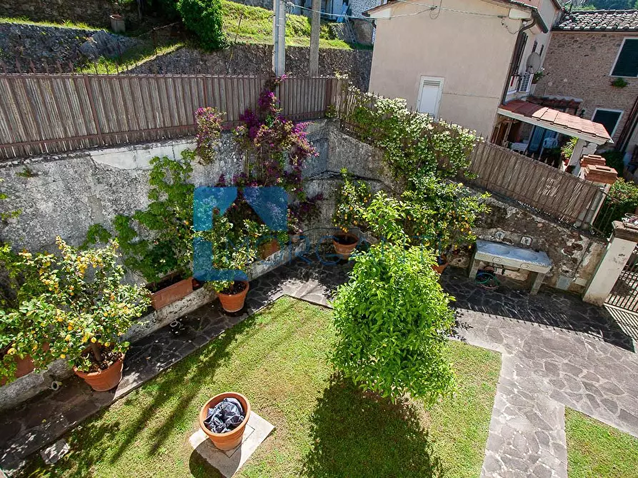 Immagine 9 di Rustico / casale in vendita  a Pietrasanta