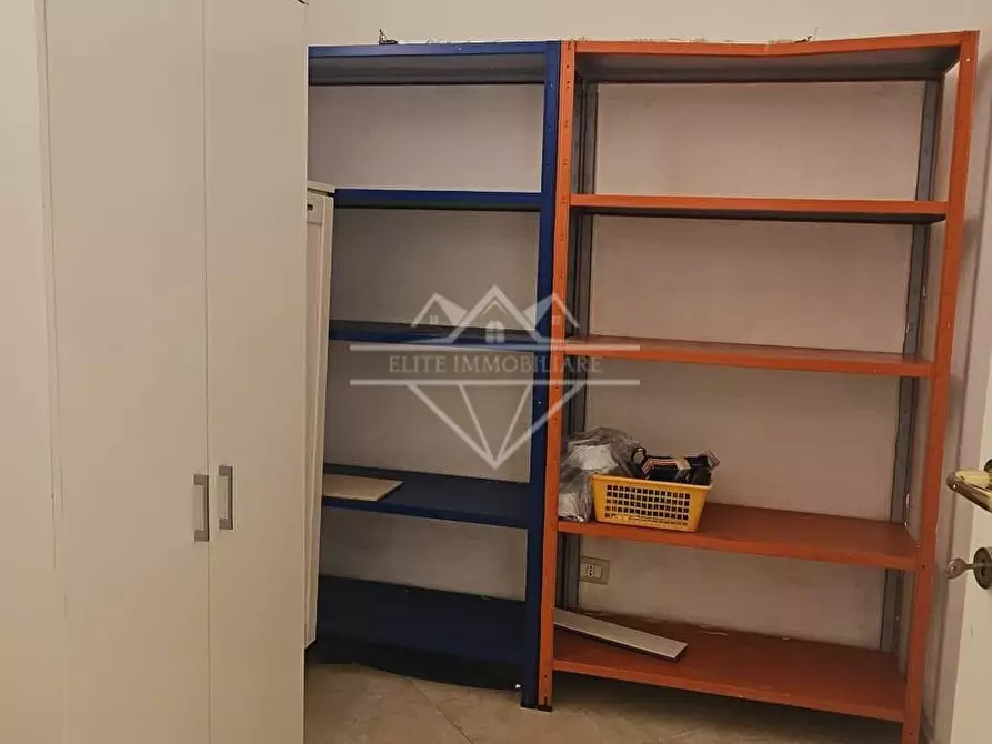 Immagine 13 di Appartamento in vendita  a Carrara