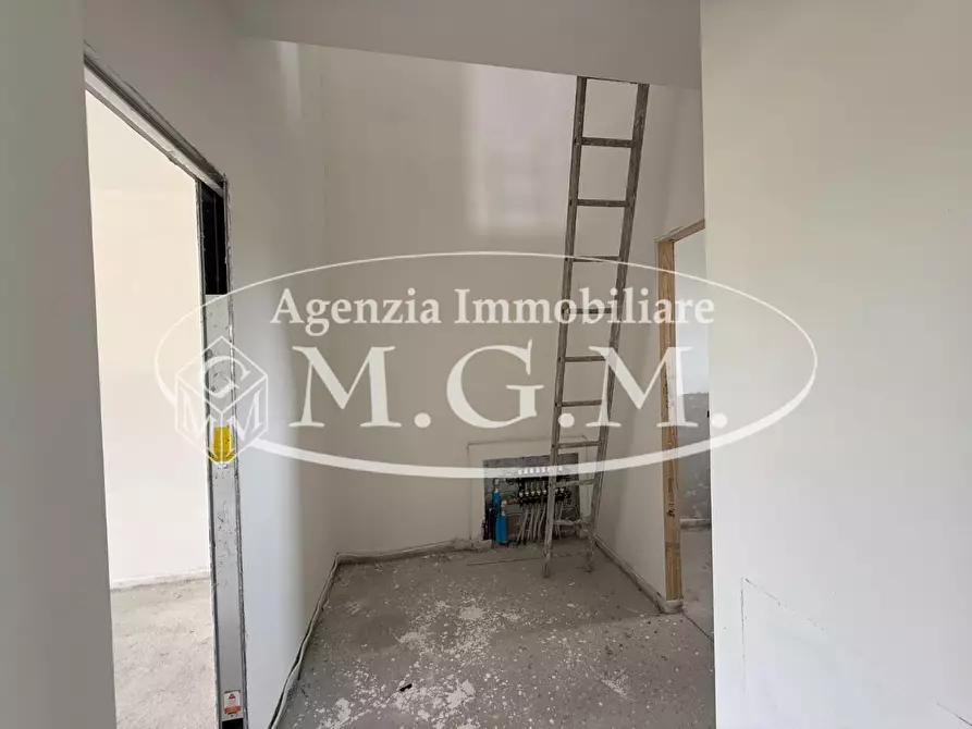 Immagine 25 di Villetta a schiera in vendita  a Buti