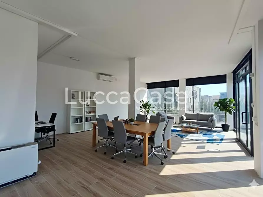 Immagine 1 di Locale commerciale in affitto  a San Giuliano Terme