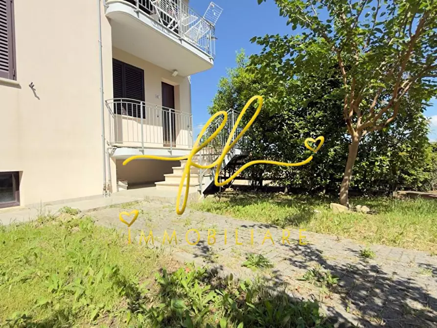 Immagine 24 di Appartamento in vendita  a Rosignano Marittimo