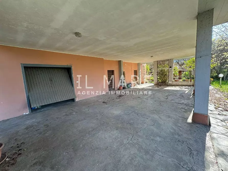 Immagine 7 di Casa indipendente in vendita  a Massa