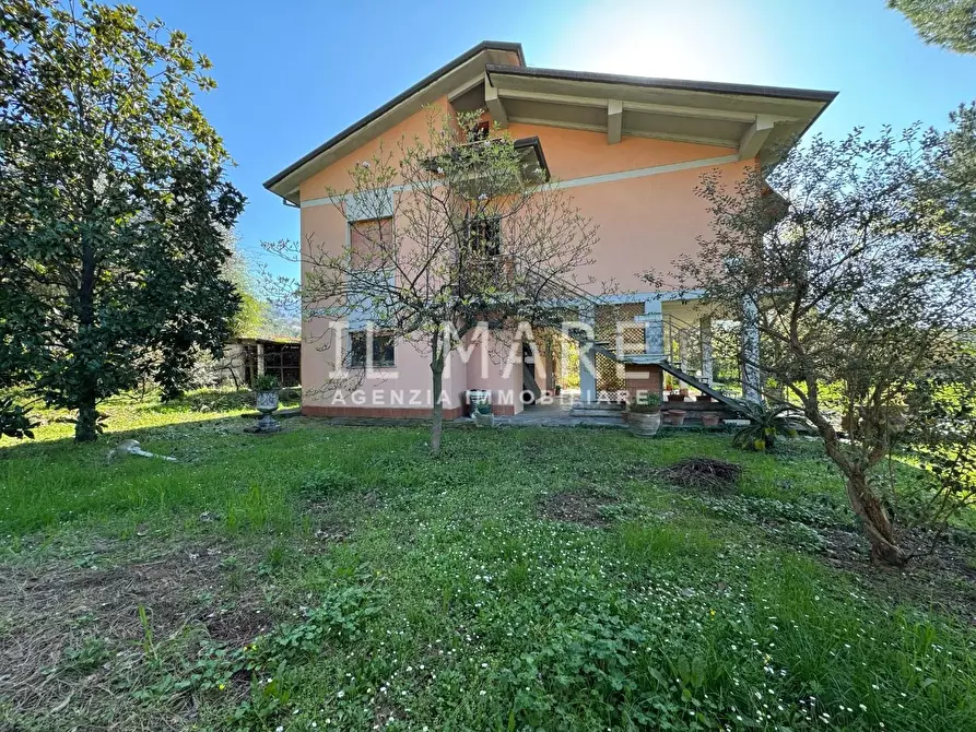 Immagine 4 di Casa indipendente in vendita  a Massa