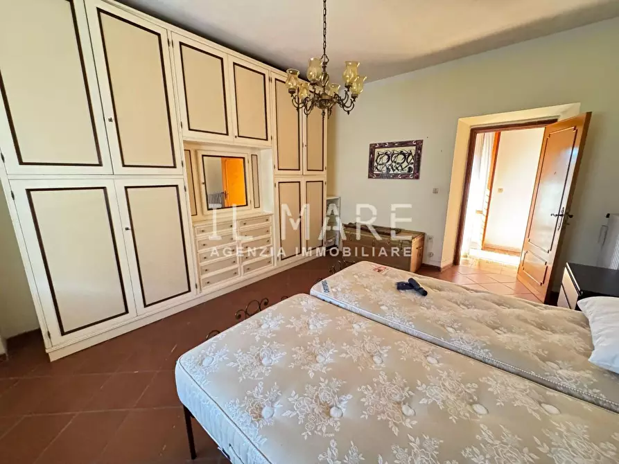 Immagine 5 di Casa indipendente in vendita  a Massa