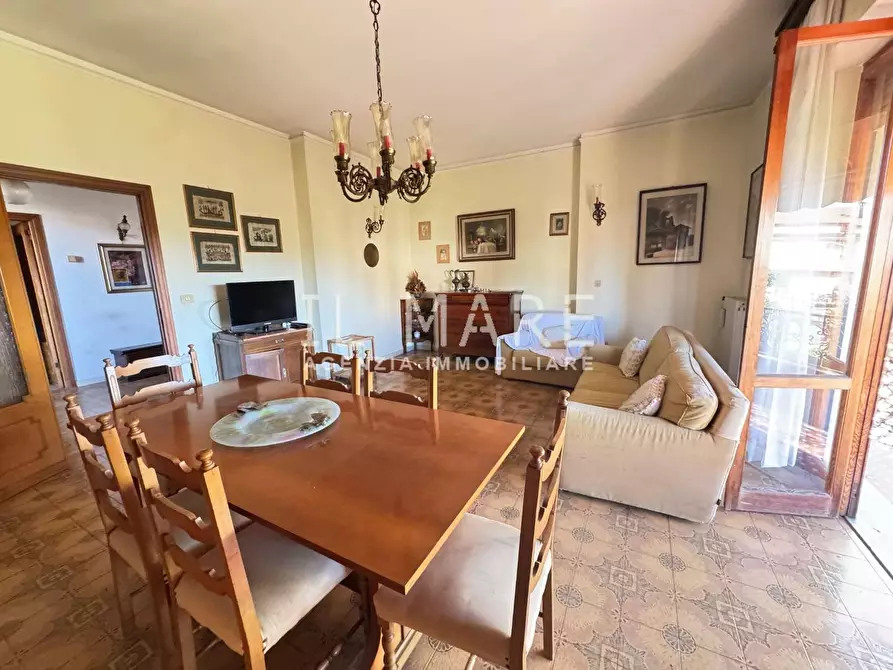 Immagine 16 di Casa indipendente in vendita  a Massa