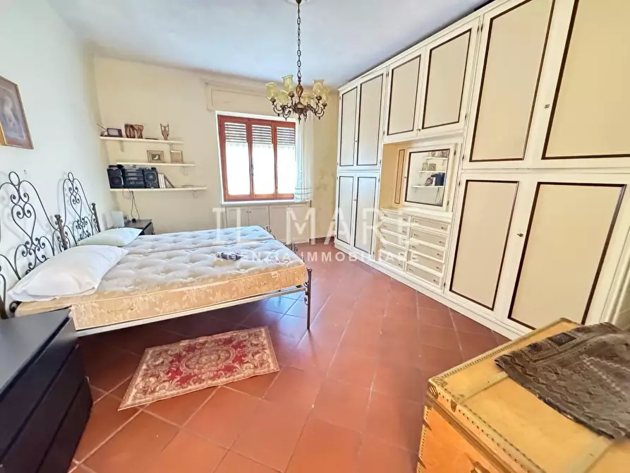 Immagine 6 di Casa indipendente in vendita  a Massa