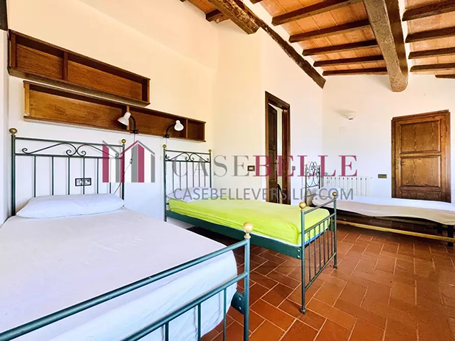 Immagine 23 di Casa colonica in vendita  a Camaiore