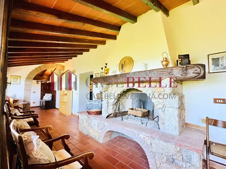 Immagine 7 di Casa colonica in vendita  a Camaiore