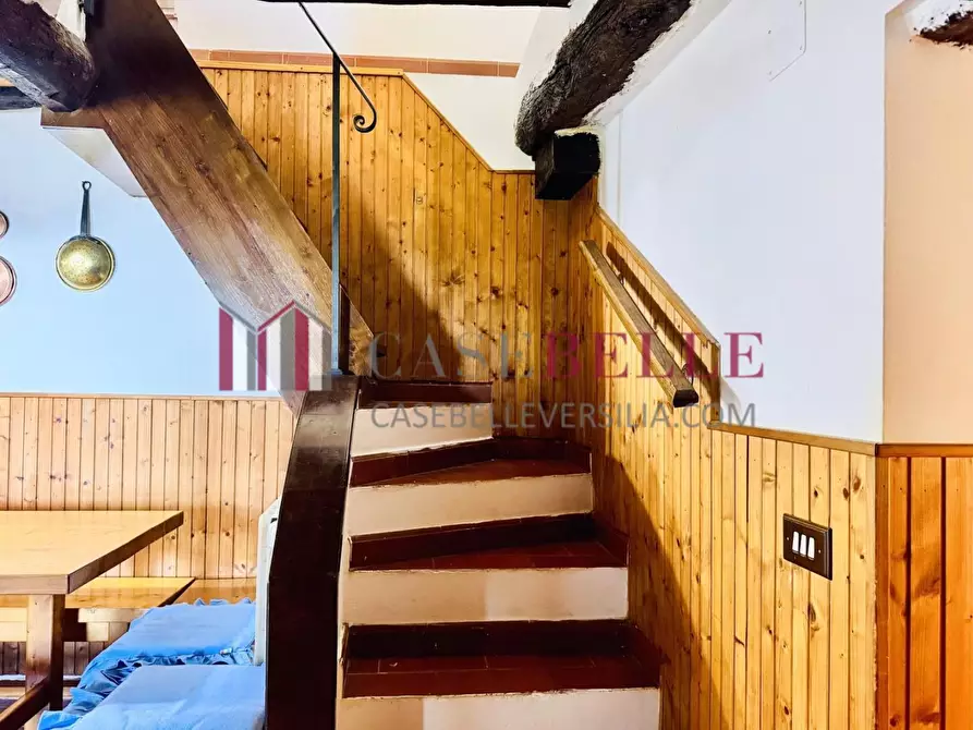 Immagine 20 di Casa colonica in vendita  a Camaiore