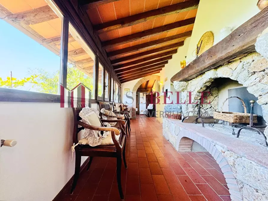 Immagine 5 di Casa colonica in vendita  a Camaiore