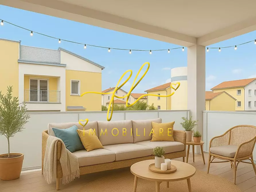 Immagine 2 di Appartamento in vendita  a Cecina