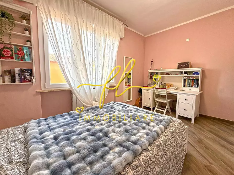 Immagine 17 di Appartamento in vendita  a San Vincenzo