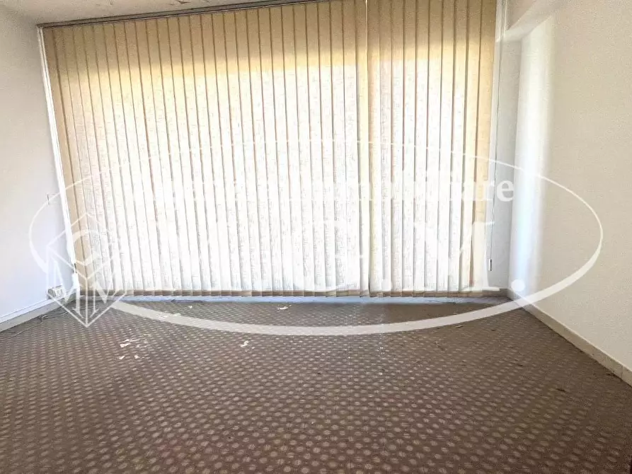 Immagine 8 di Ufficio in affitto  a Cascina