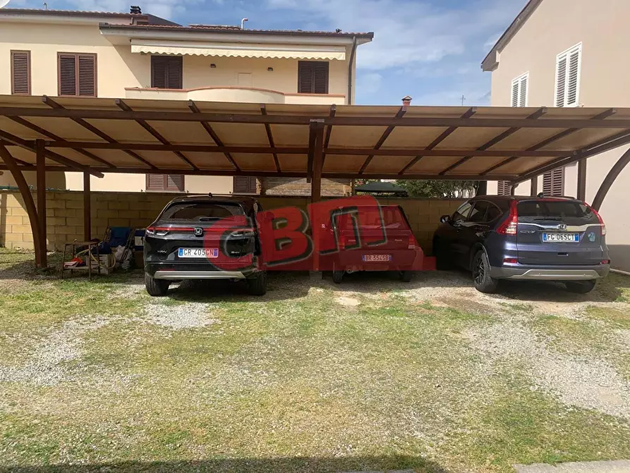 Immagine 10 di Locale commerciale in vendita  a Collesalvetti