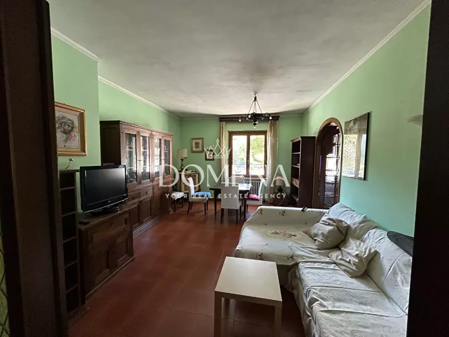 Immagine 2 di Appartamento in vendita  a Siena